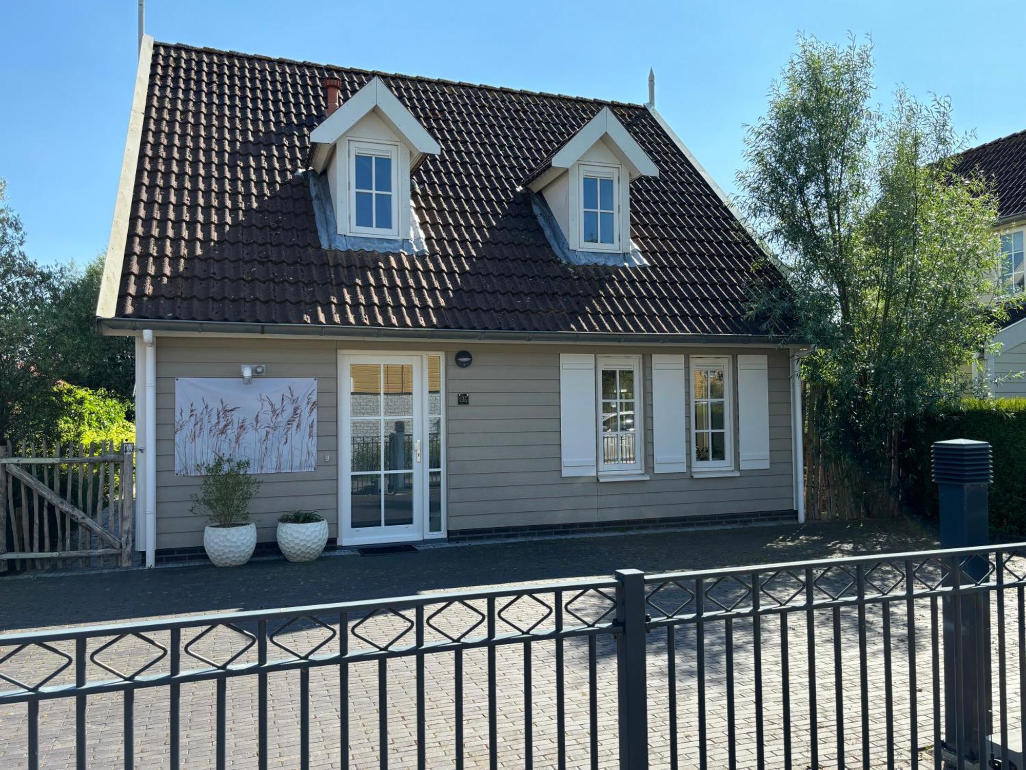 Comfortabel En Gezellig Vakantiehuis Bij Het Strand Wemeldinge Bagian luar foto